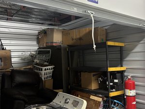 10 x 10 storage unit in Norfolk, VA
