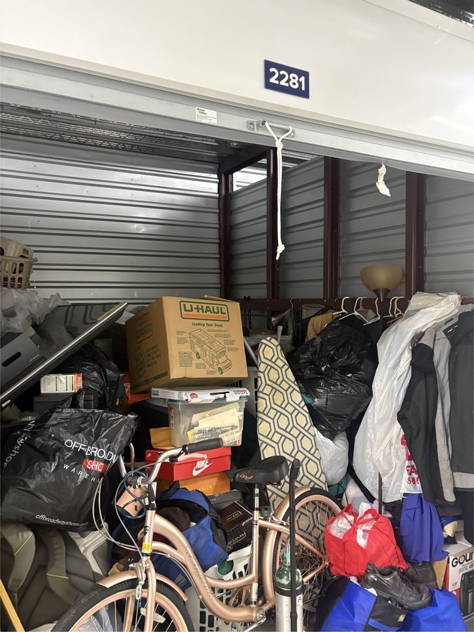 10 x 10 storage unit in Norfolk, VA