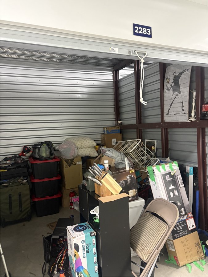 10 x 10 storage unit in Norfolk, VA