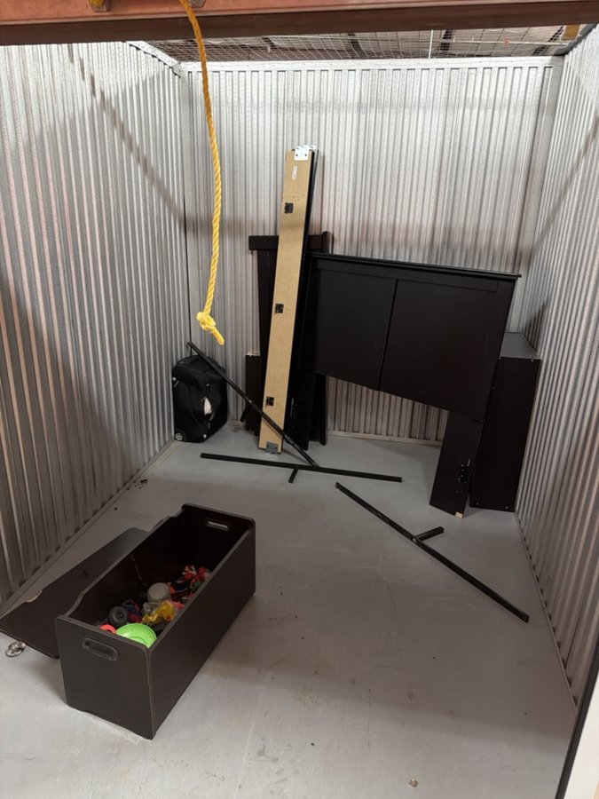 7 x 10 storage unit in Northglenn, CO
