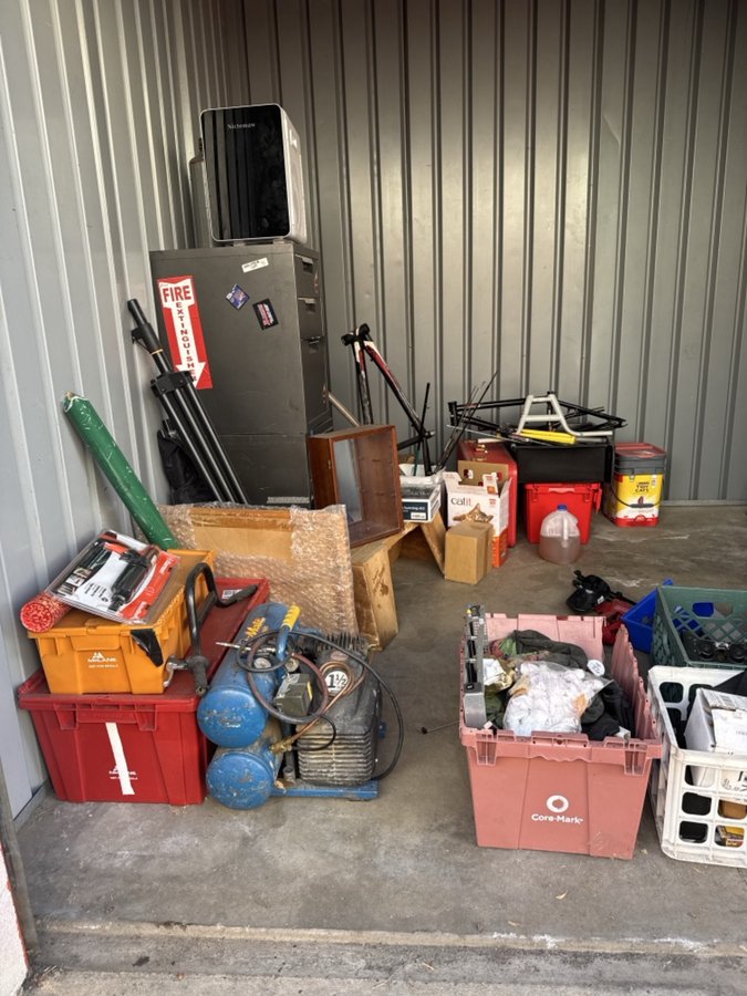 10 x 10 storage unit in Lakewood, CO