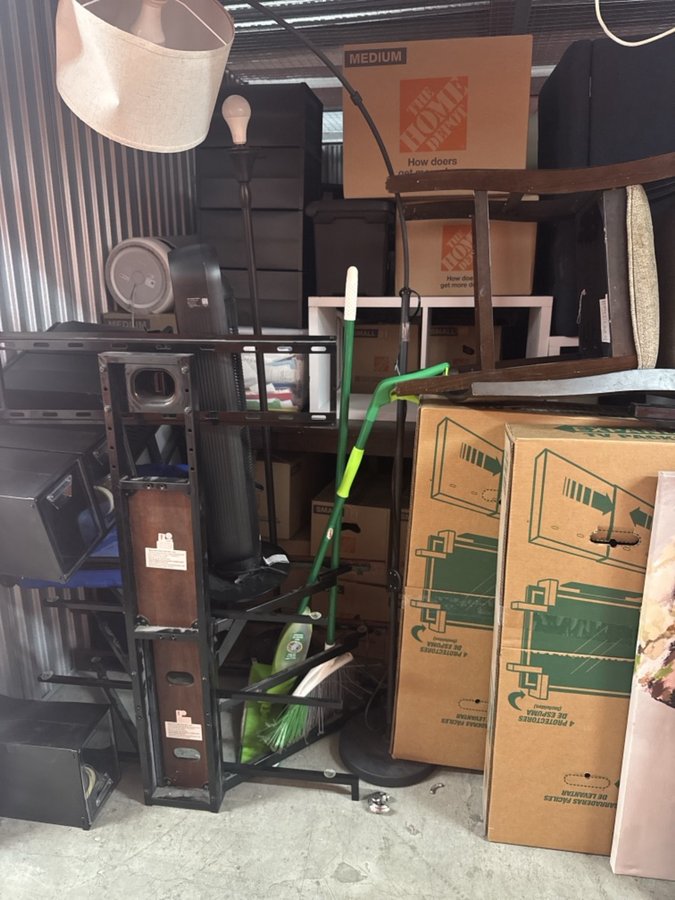 10 x 15 storage unit in Lakewood, CO