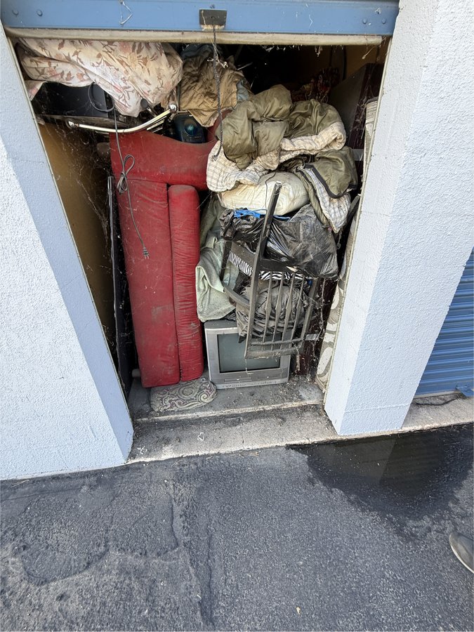 5 x 9 storage unit in Denver, CO