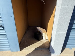 5 x 10 storage unit in Denver, CO