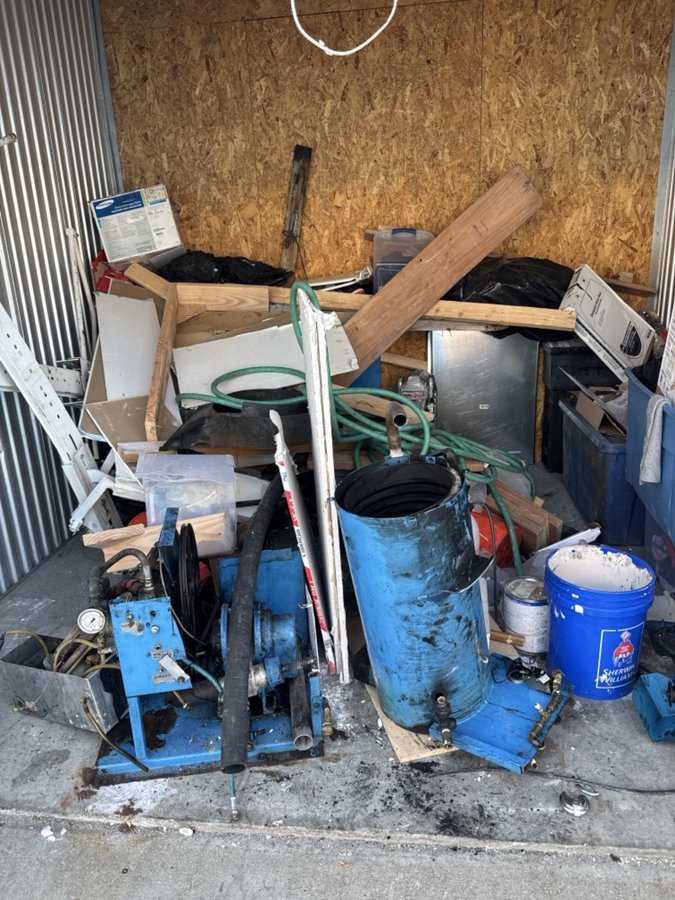 10 x 10 storage unit in Lakewood, CO
