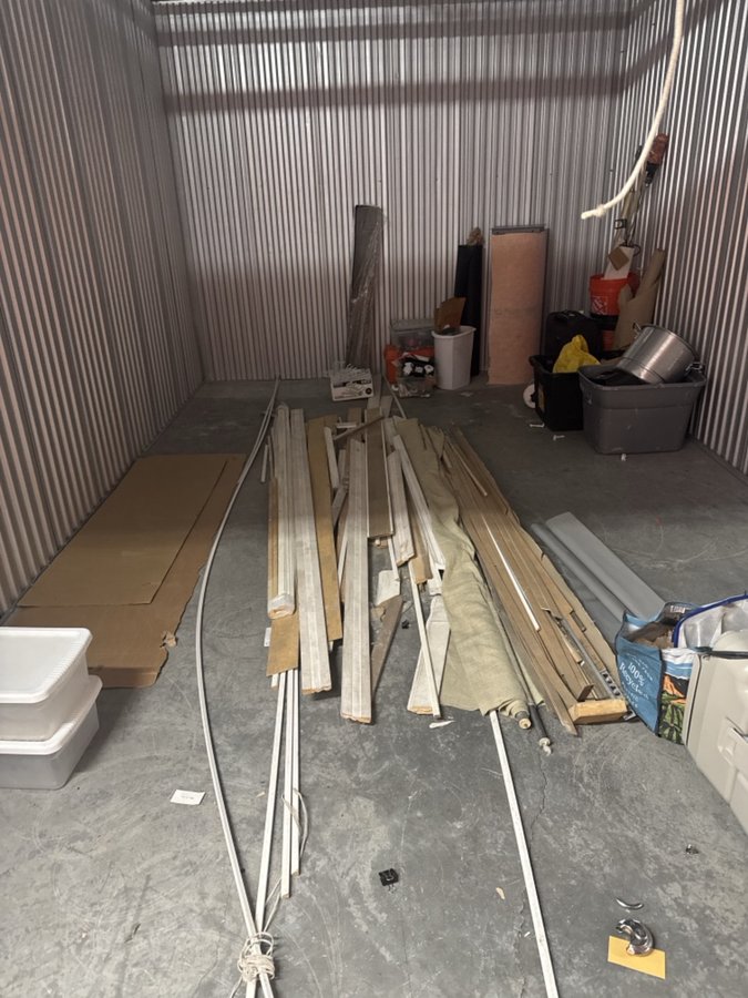 10 x 15 storage unit in Lakewood, CO