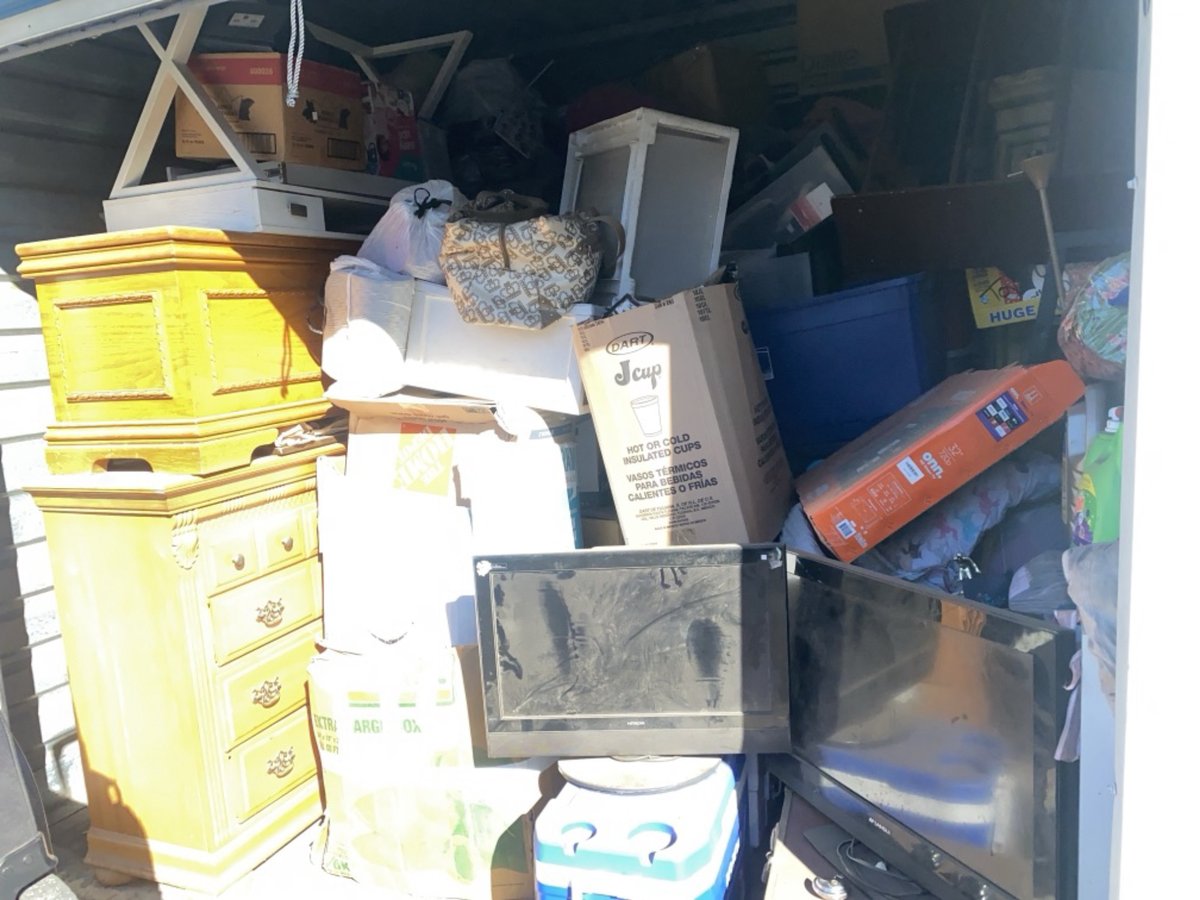 10 x 10 storage unit in Glendale, AZ