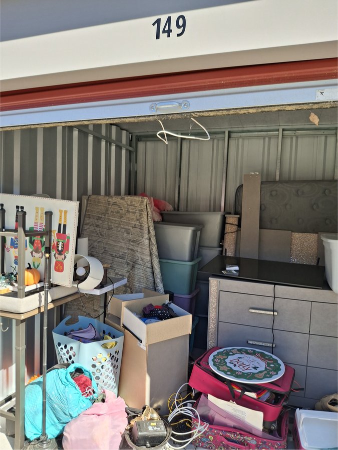 10 x 10 storage unit in Maxton, NC