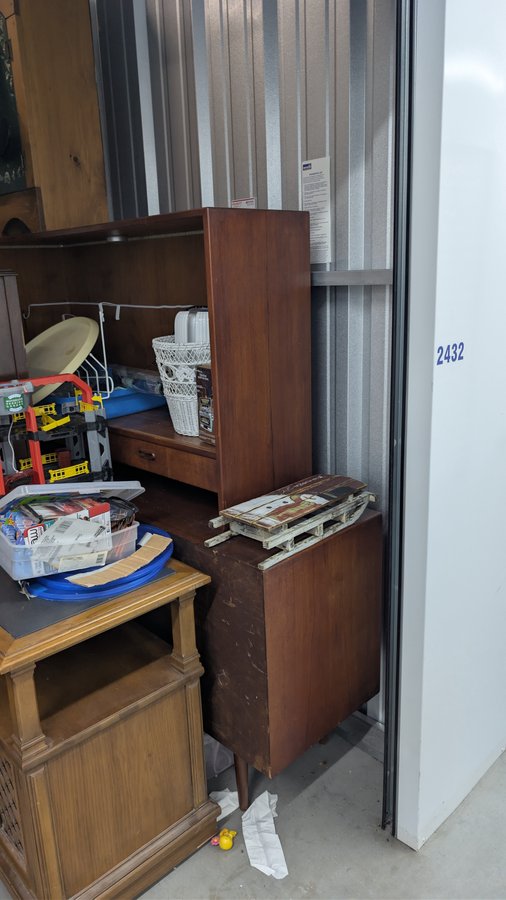 10 x 16 storage unit in Franklin Lakes, NJ