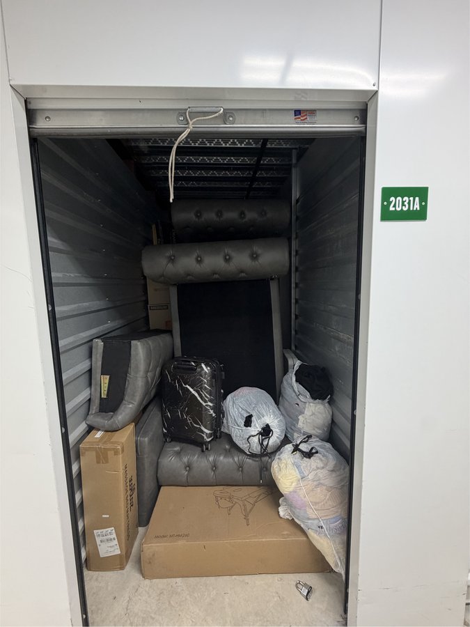 5 x 15 storage unit in Southfield, MI