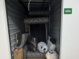 5 x 15 unit in Southfield