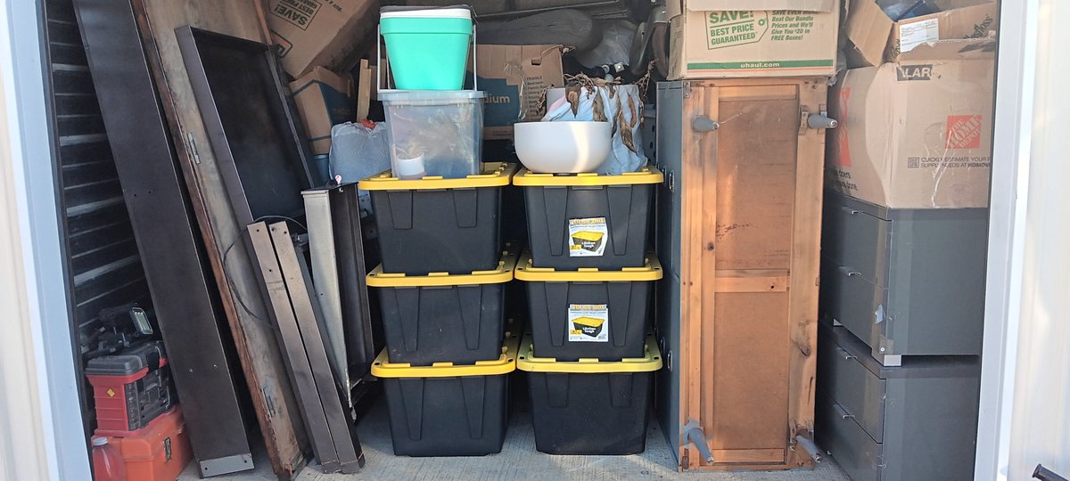 10 x 10 storage unit in Lawrenceburg, KY