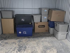 10 x 10 storage unit in Baltimore, MD