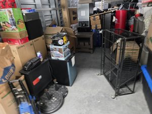 10 x 30 storage unit in Pittsburgh, PA