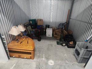10 x 10 storage unit in Wesley Chapel, FL