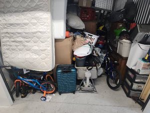 10 x 10 storage unit in Wesley Chapel, FL