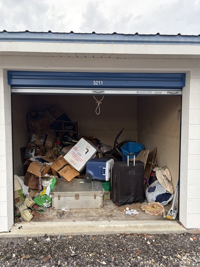 10 x 10 storage unit in Macclenny, FL