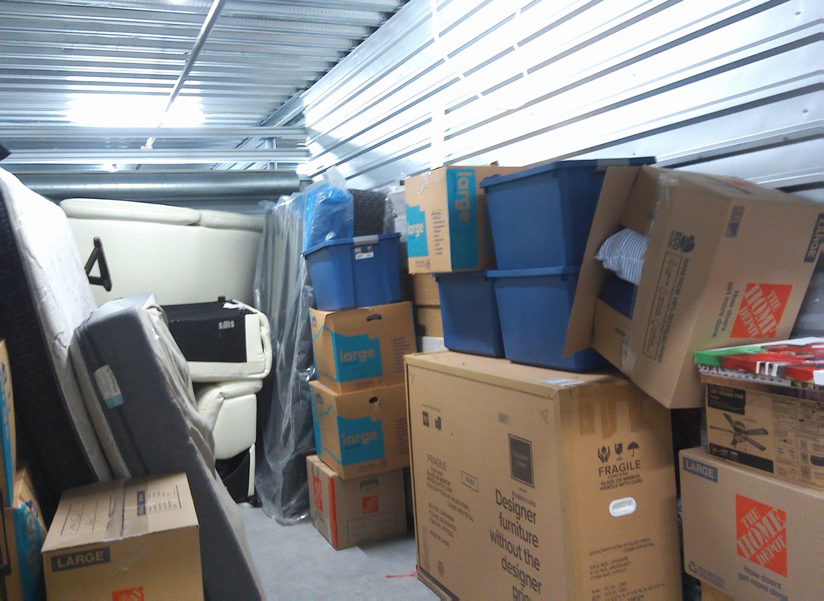 10 x 20 storage unit in Columbia, SC