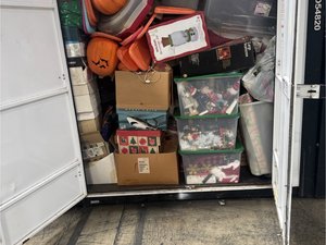 8 x 16 storage unit in Fontana, CA