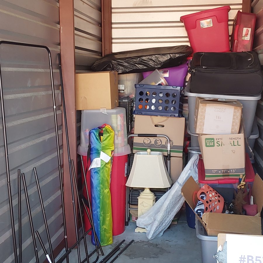5 x 15 storage unit in Live Oak, FL