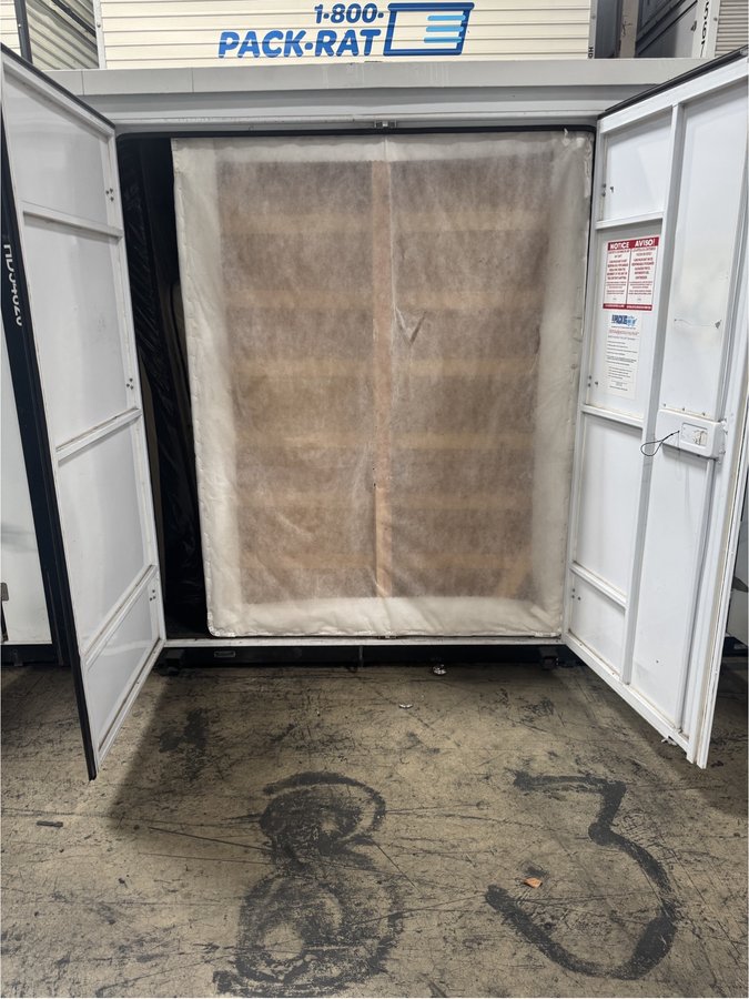 8 x 16 storage unit in Fontana, CA
