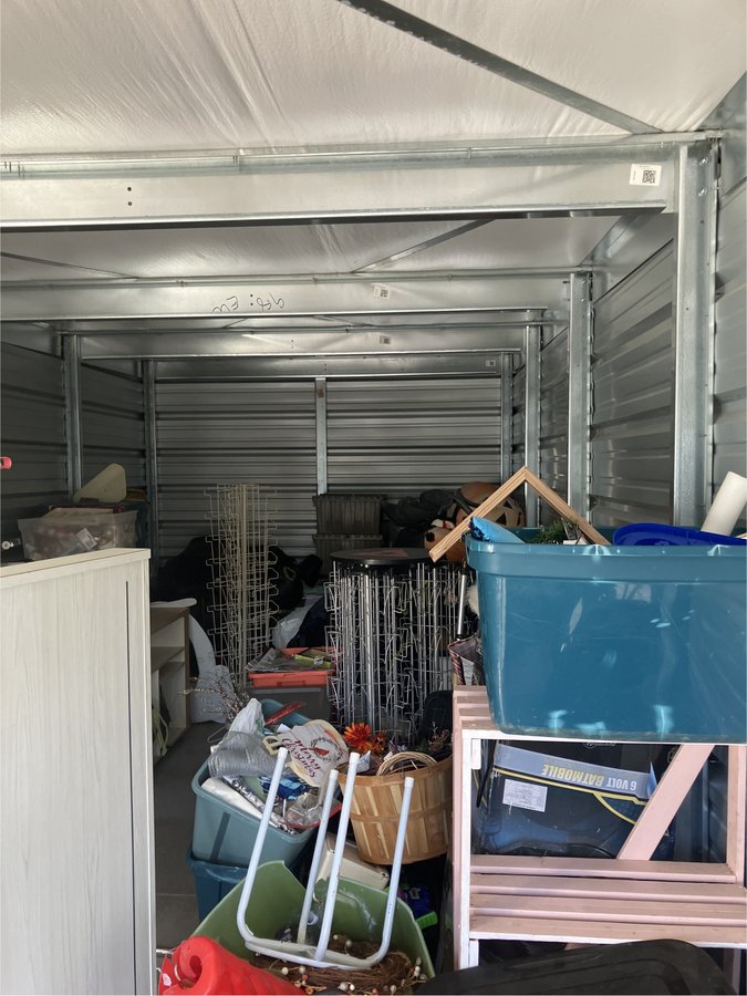 10 x 25 storage unit in Abingdon, VA