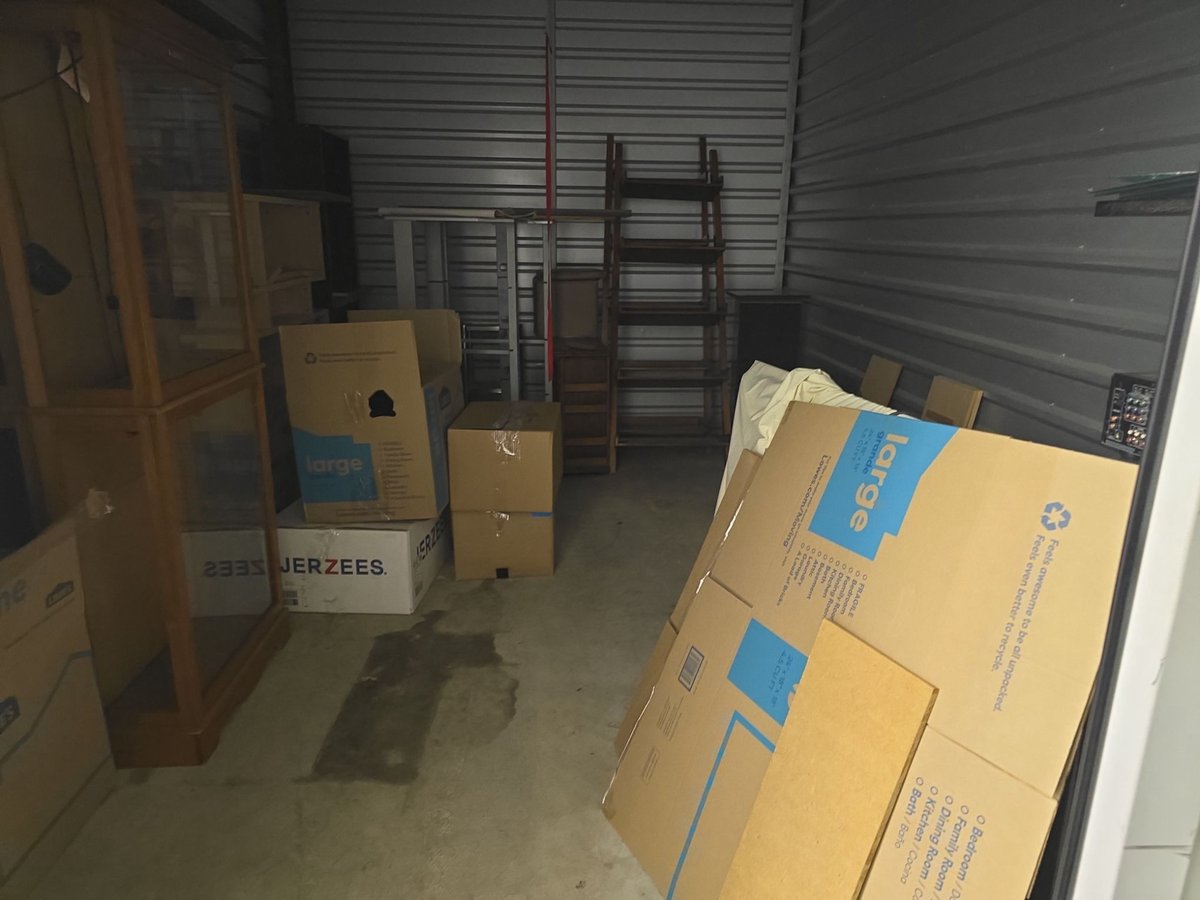 10 x 15 storage unit in Cincinnati, OH