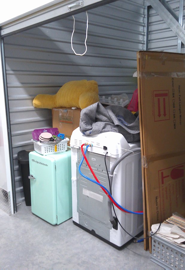 10 x 10 storage unit in Columbia, SC
