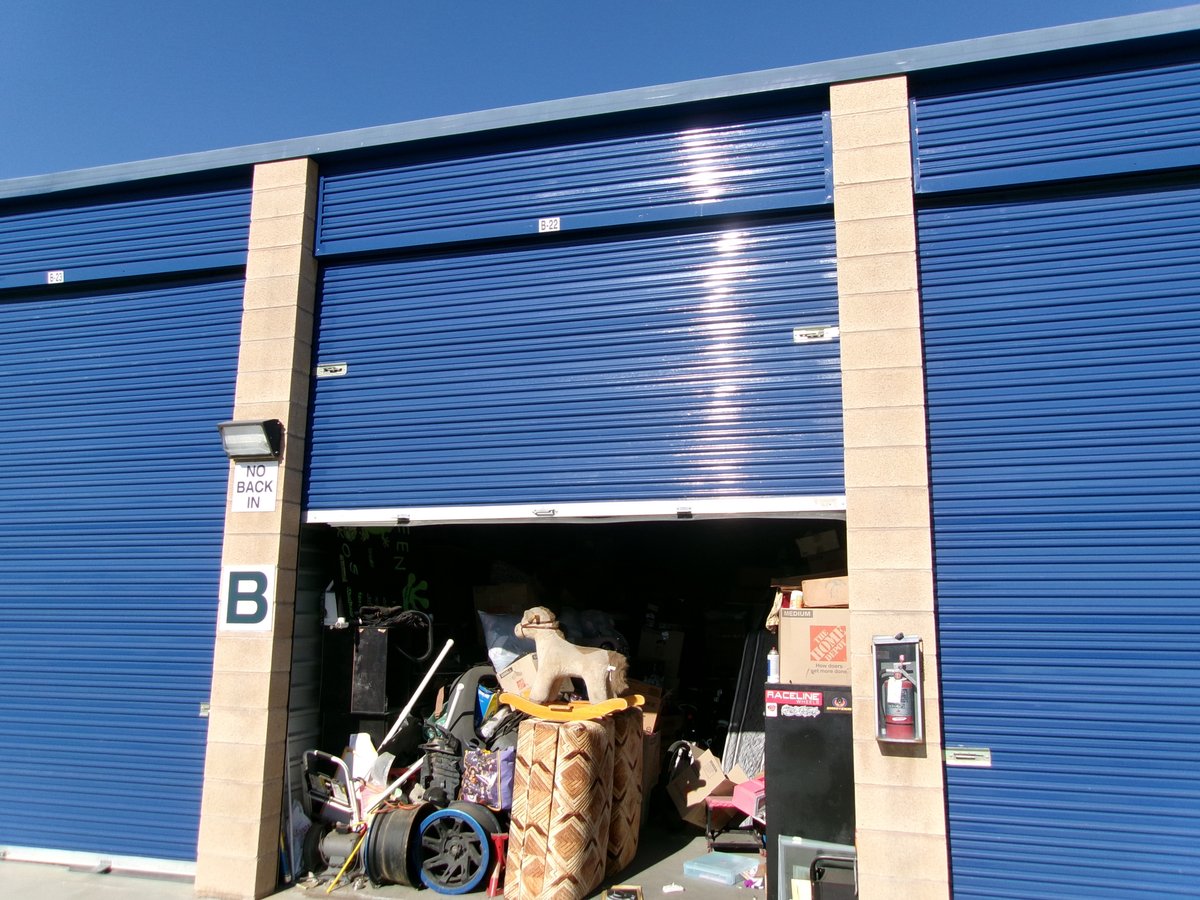 12 x 32 storage unit in Menifee, CA