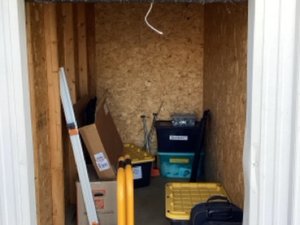 5 x 10 storage unit in Green Bay, WI