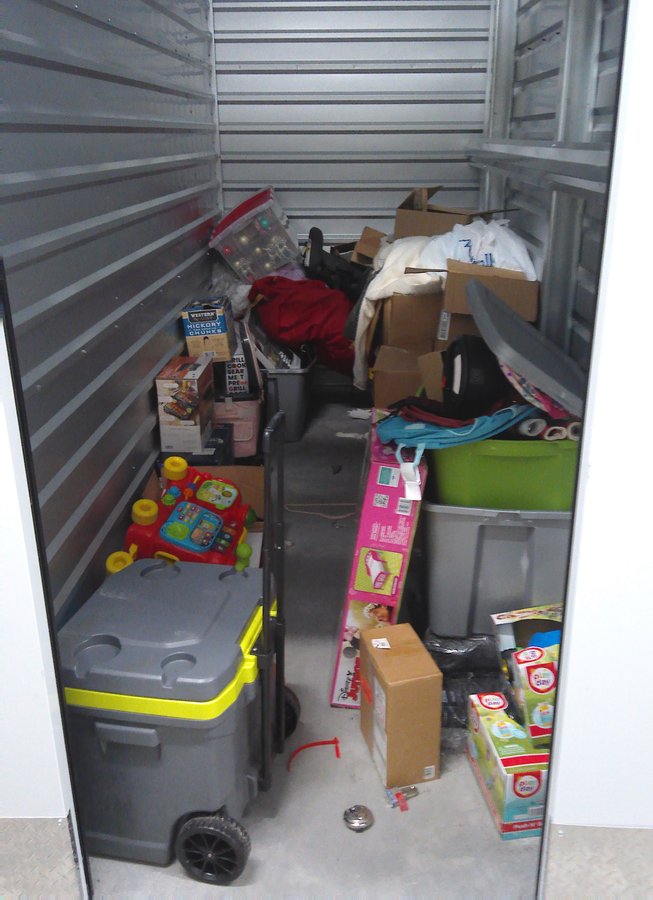 5 x 12 storage unit in Columbia, SC