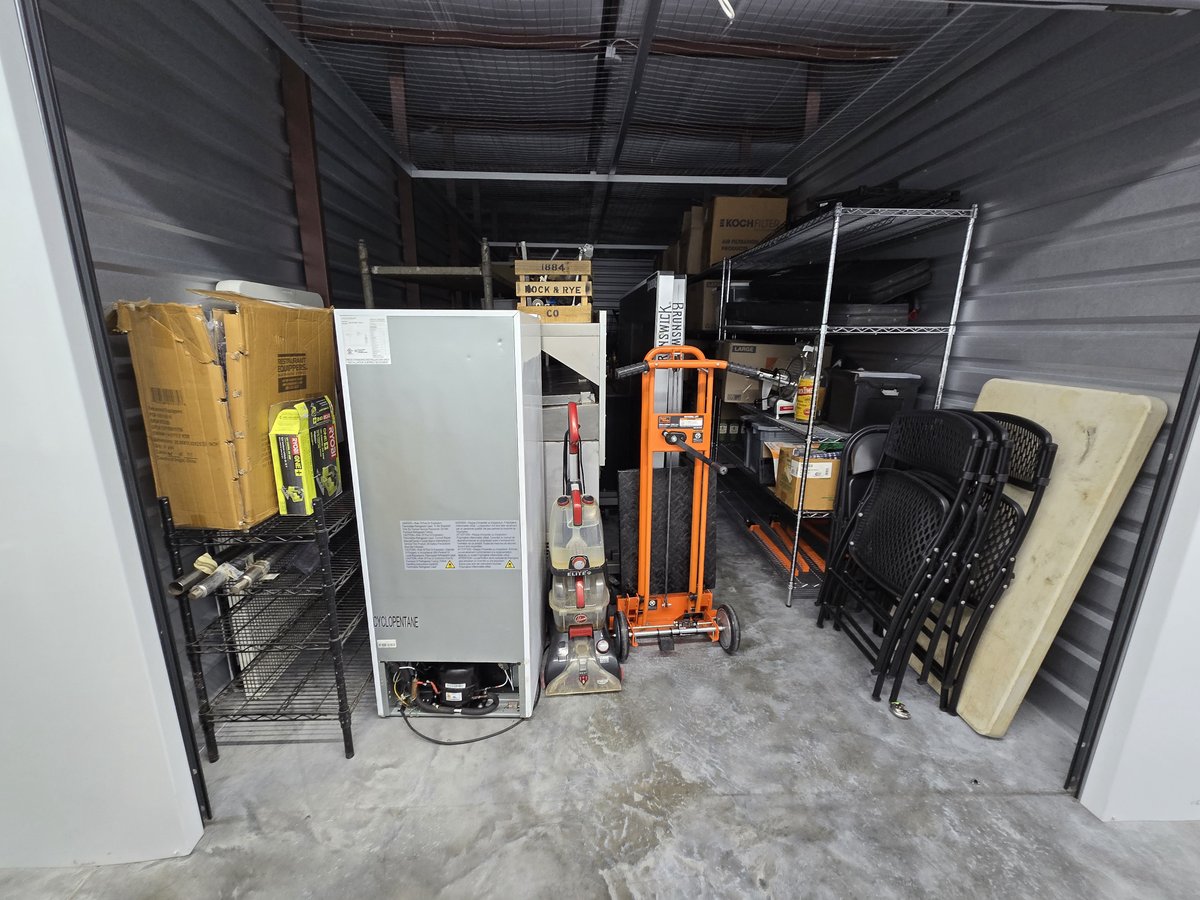 10 x 30 storage unit in Palm Bay, FL