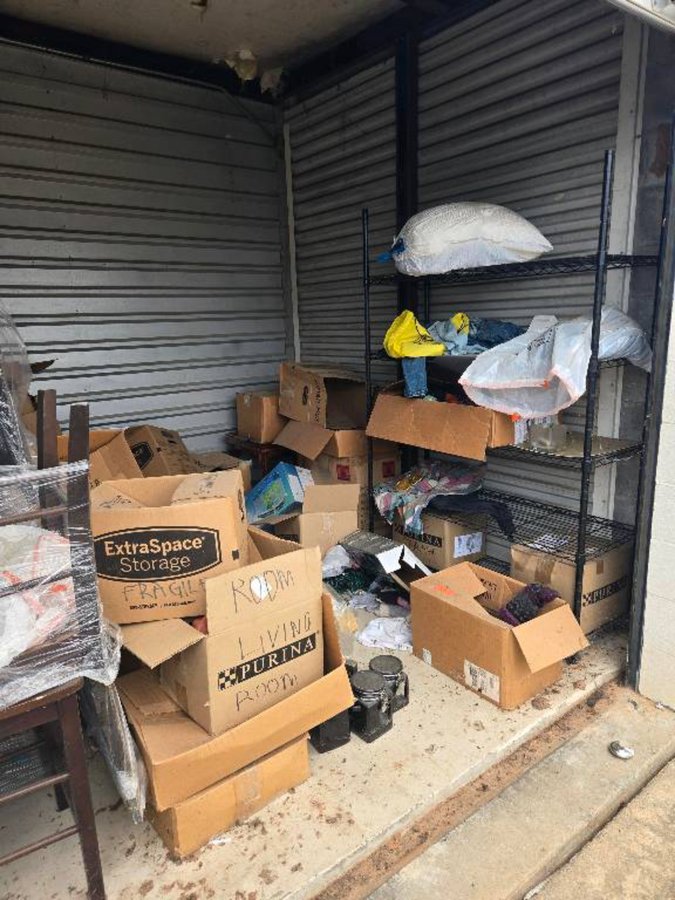 10 x 10 storage unit in Sugar Land, TX