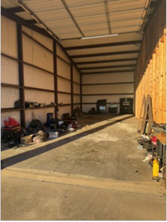 20 x 50 storage unit in flint, TX