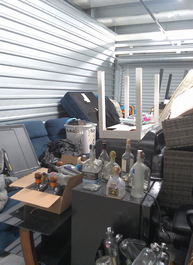 10 x 20 storage unit in Columbia, SC