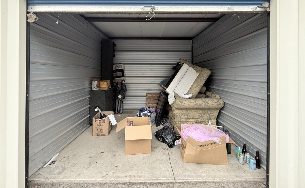 10 x 10 storage unit in Olyphant, PA
