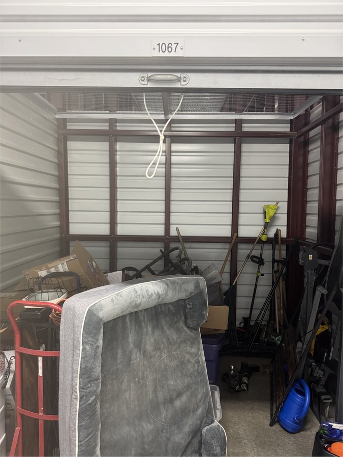10 x 10 storage unit in Saint Charles, IL