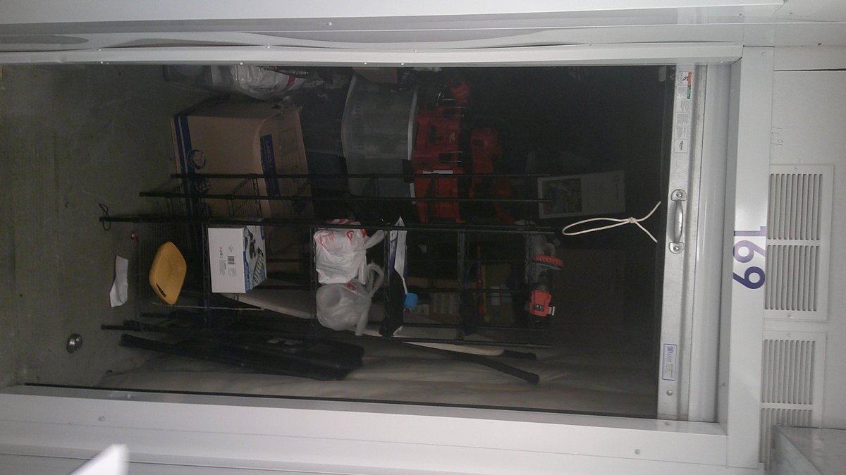 12 x 16 storage unit in Milwaukee, WI