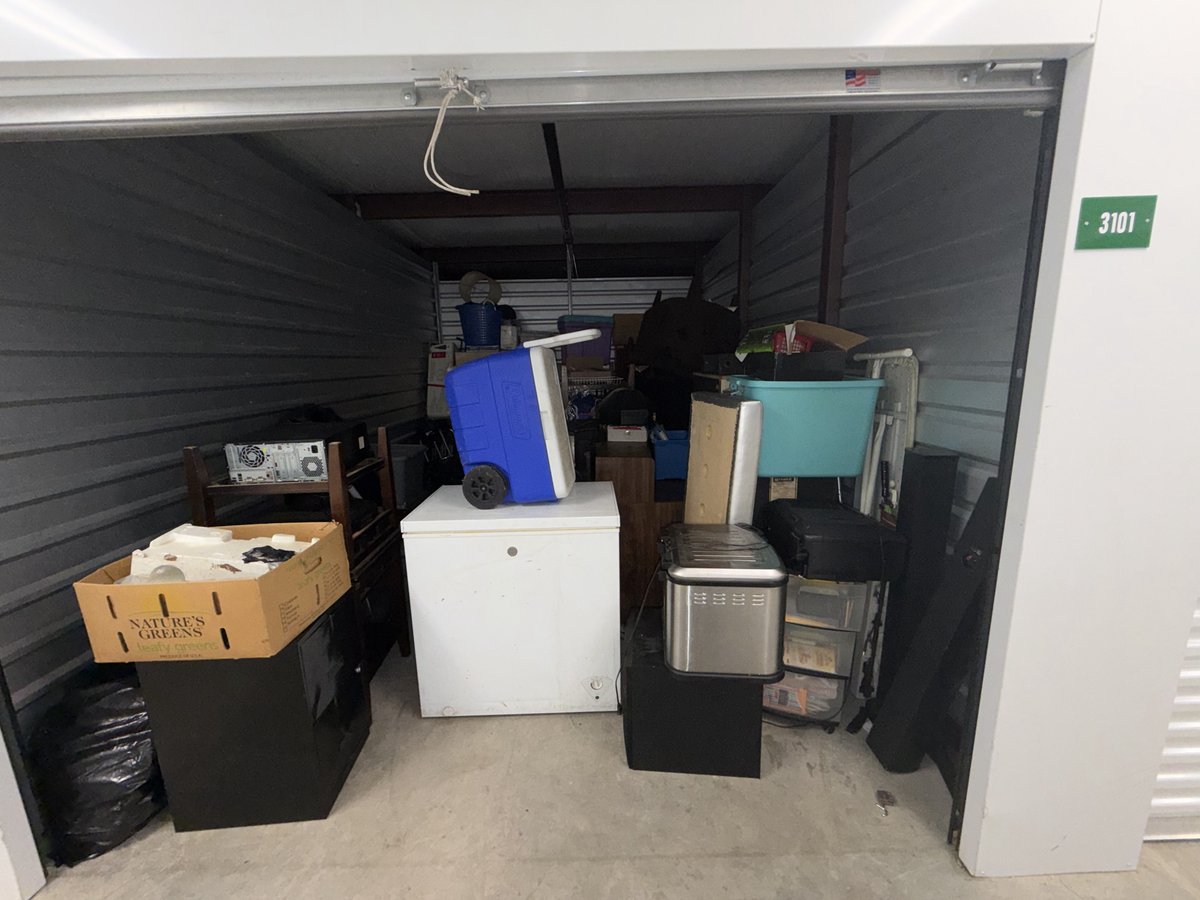 10 x 15 storage unit in Southfield, MI