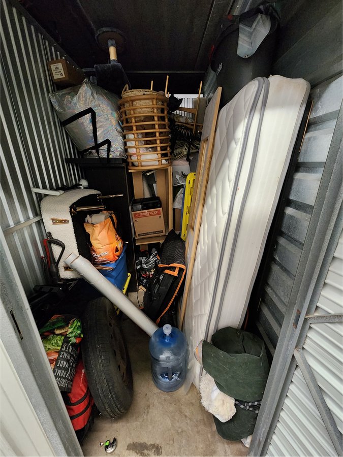 5 x 10 storage unit in Warminster, PA