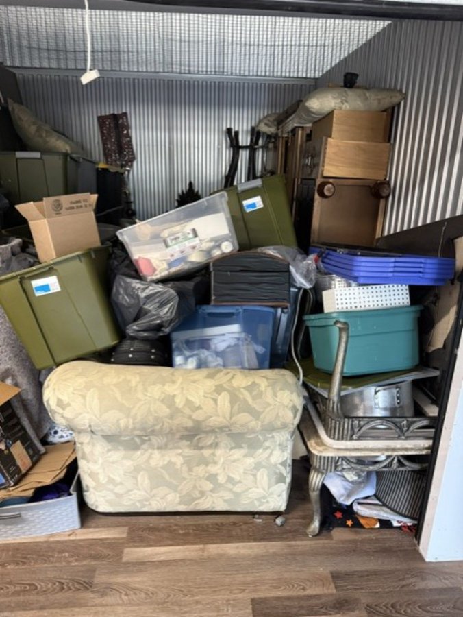 10 x 10 storage unit in Attleboro, MA