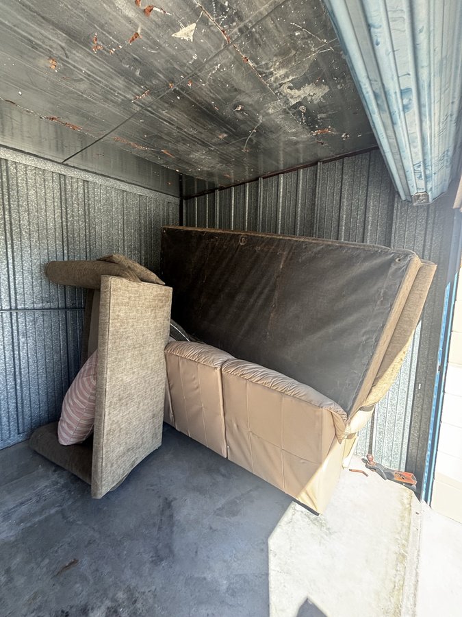 10 x 10 storage unit in Saint Petersburg, FL