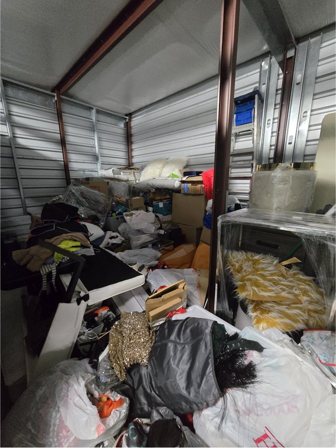 30 x 10 storage unit in Lawrenceville, GA