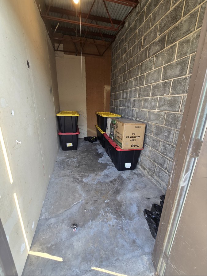 6 x 12 storage unit in Dallas, TX