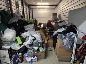 10 x 20 storage unit in Lawrenceville, GA