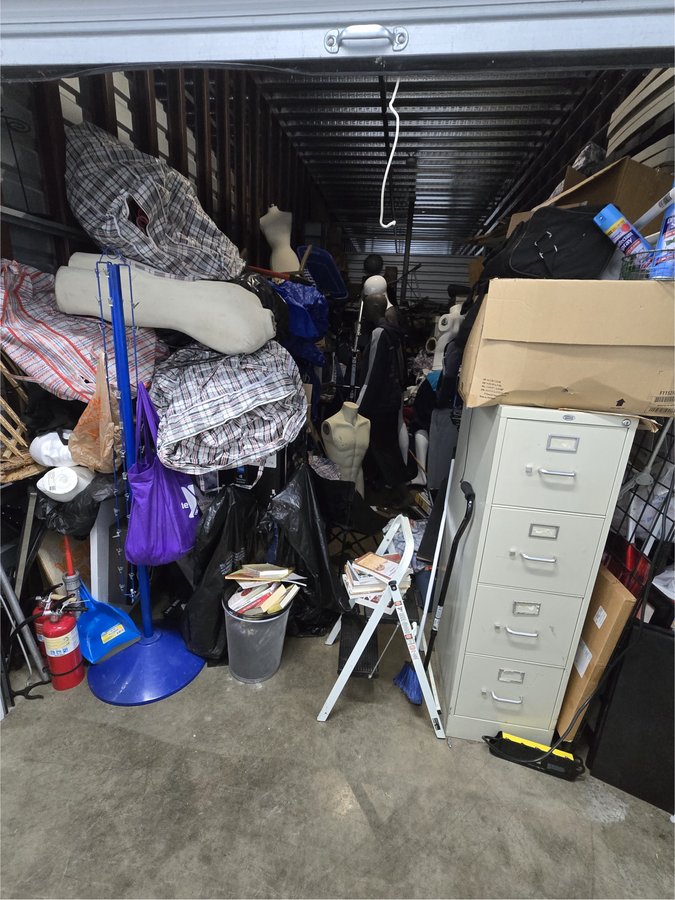 10 x 25 storage unit in Windsor Mill, MD