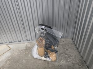 5 x 5 storage unit in Staten Island, NY