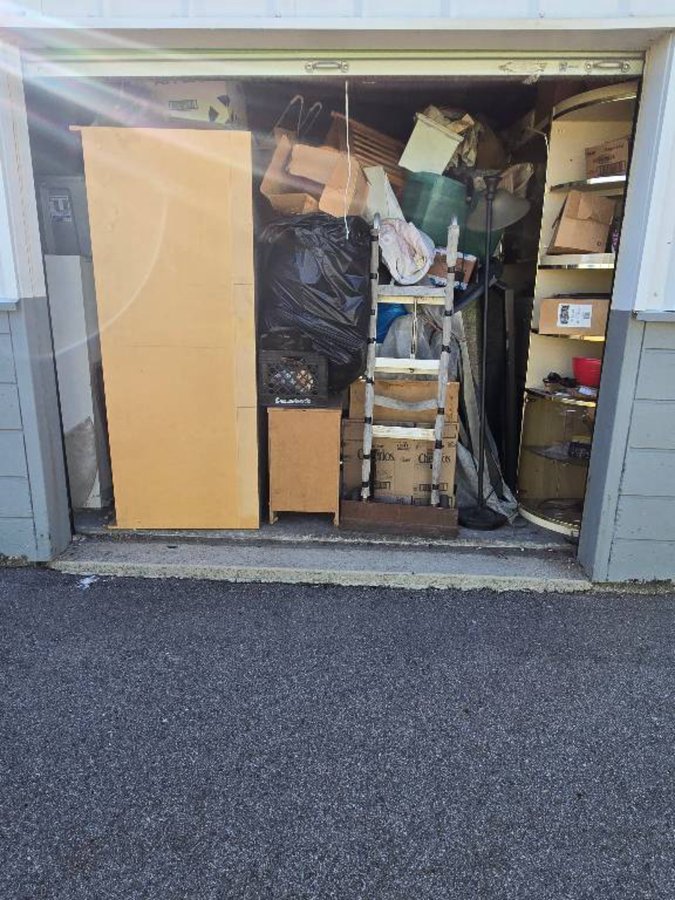 10 x 30 storage unit in Belleville, MI