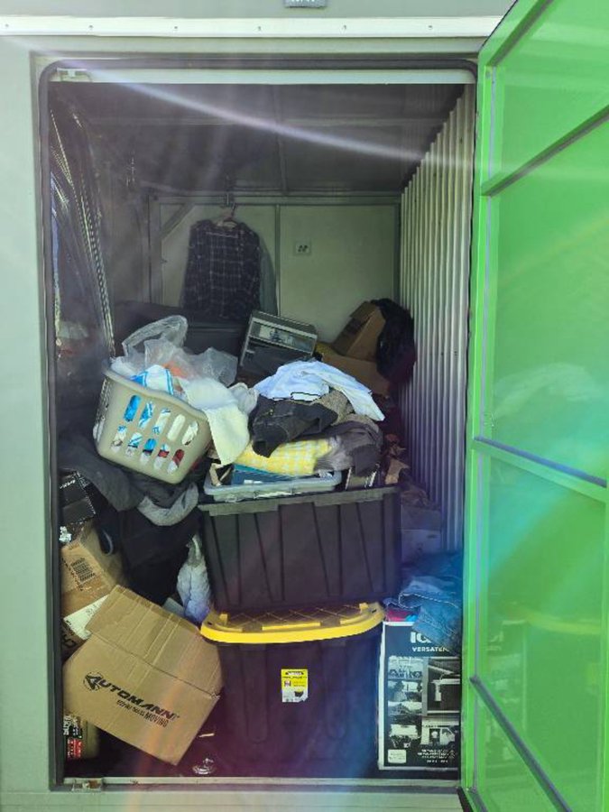 5 x 8 storage unit in Belleville, MI