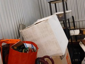 9 x 10 storage unit in Akron, OH